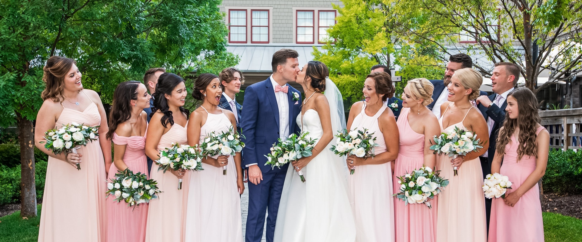 The Beauty and Versatility of Blush Pink: A Guide to Incorporating this Color into Your Wedding