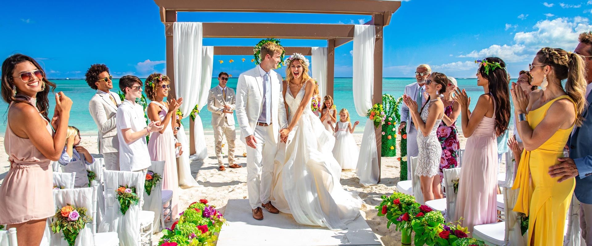 Exploring the Beauty of a Tropical Island for Your Destination Wedding